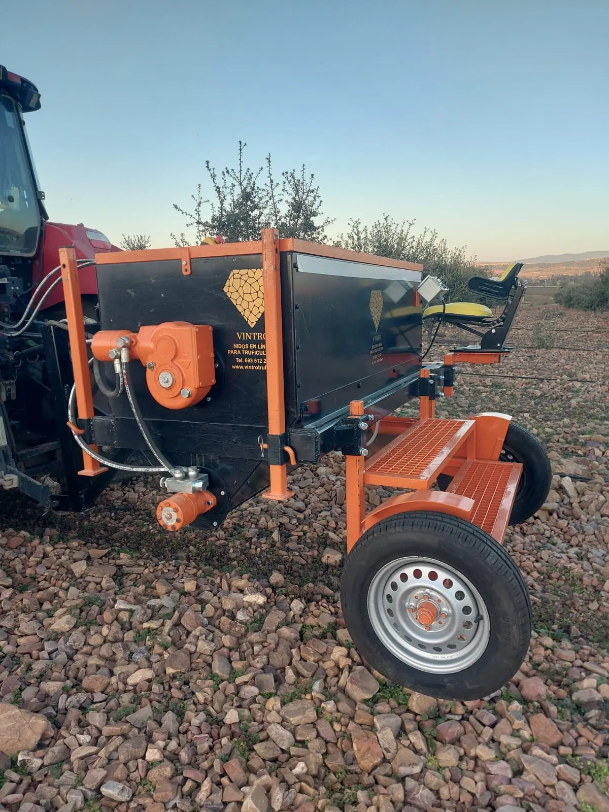 Máquina sembradora de esporas de trufa 2